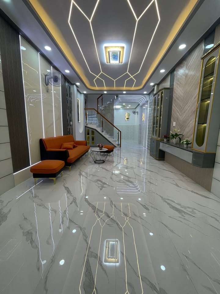 Nhà 65m² Tân Hoà Đông, Bình Trị Đông chỉ 5.4 tỷ - Hẻm xe hơi thông thoáng!