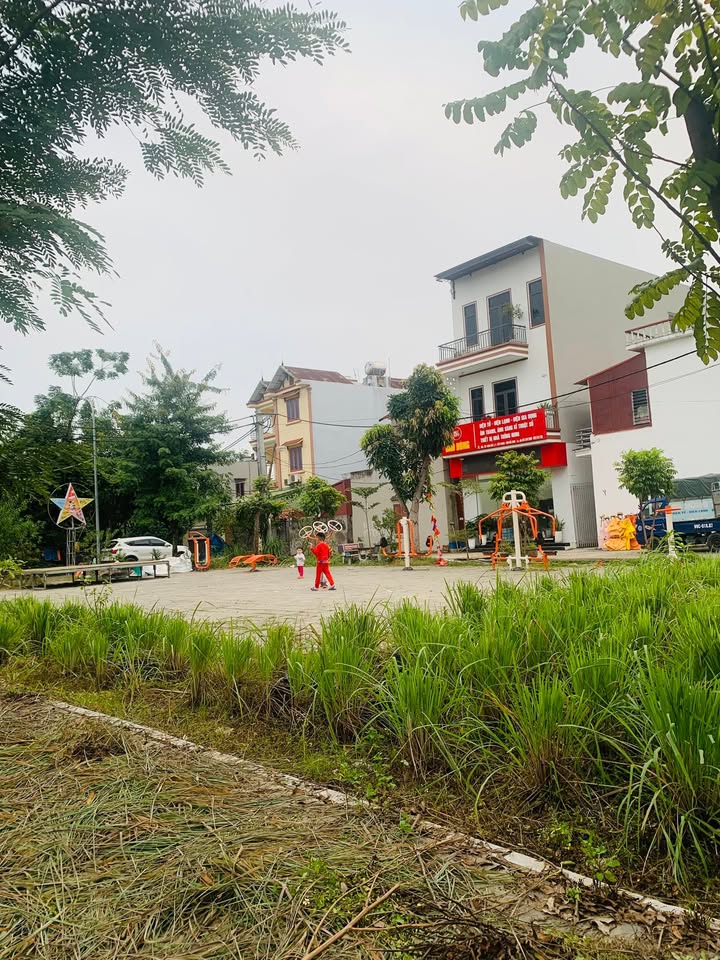 Đất nền Song Khê Bắc Giang 75m² giá 2.8 tỷ - Lô duy nhất, không thể bỏ lỡ!