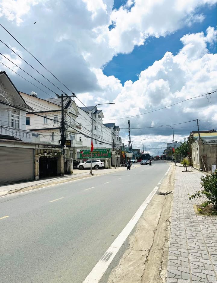 Bán đất đẹp mặt tiền Nguyễn Tử Lực 300m² Đà Lạt - Giá chỉ 18 tỷ!