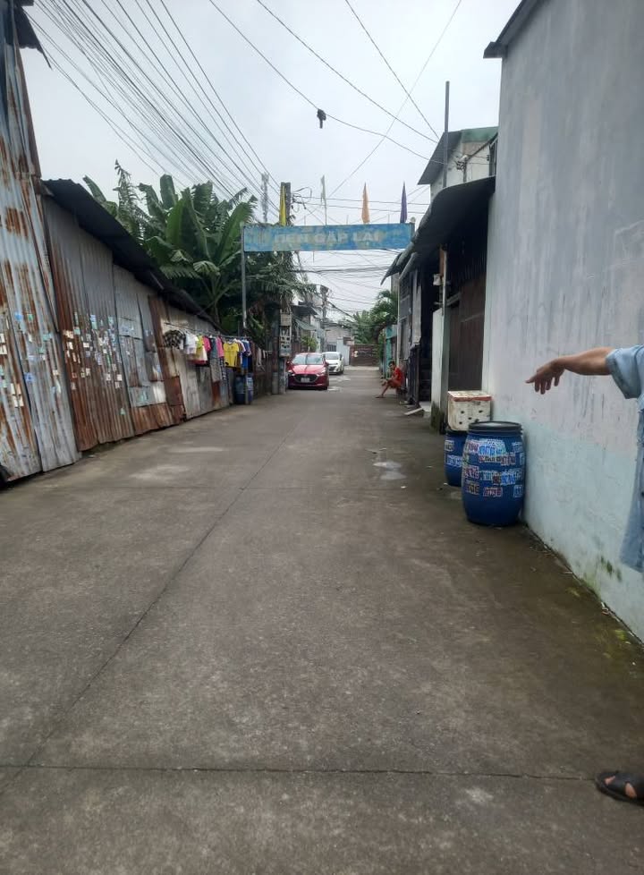 Đất sổ đỏ chính chủ tại Dĩ An, 100m² giá 1.8 tỷ - Thu nhập 8 triệu/tháng từ 7 phòng trọ!