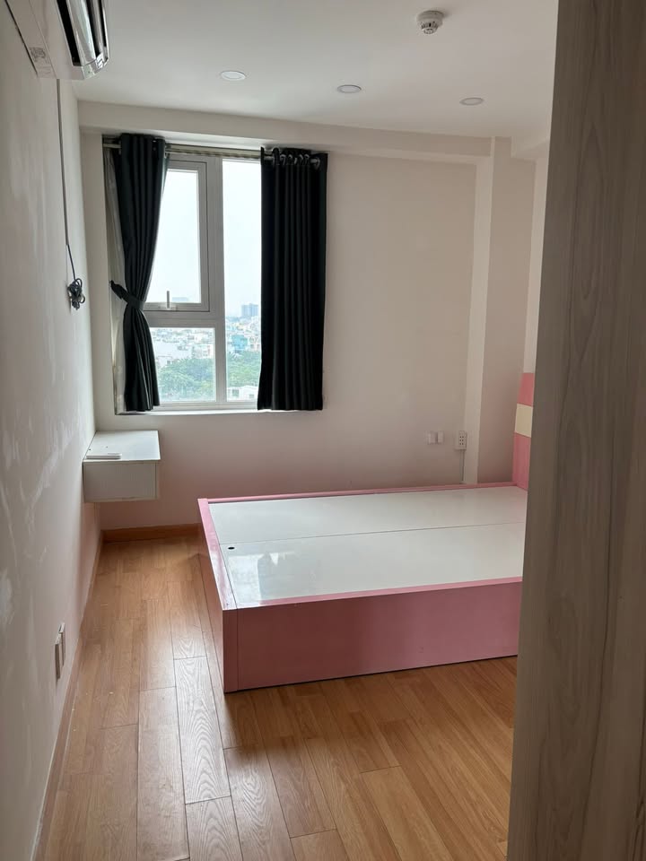 Căn hộ Starlight 72m² quận 6 giá 10 triệu - Đầy đủ nội thất, view đẹp!