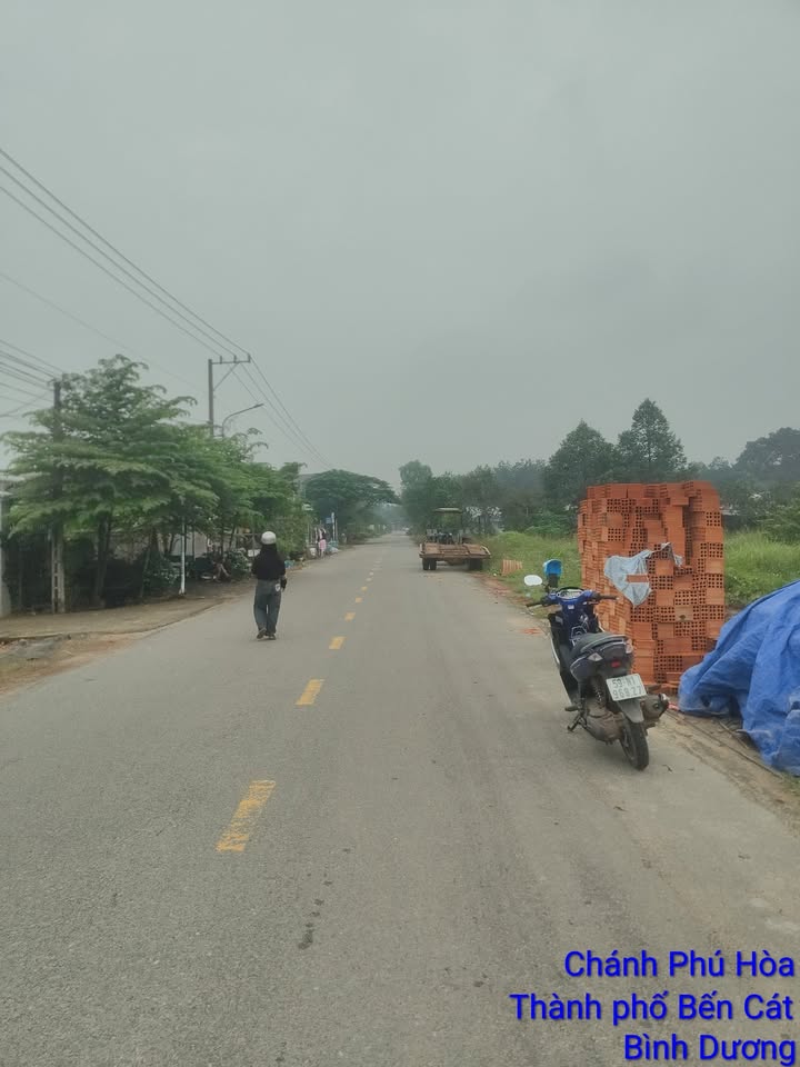 Nhà bán Vĩnh Tân, Tân Uyên 90m² giá 2.35 tỷ - Mặt tiền kinh doanh cực đẹp!