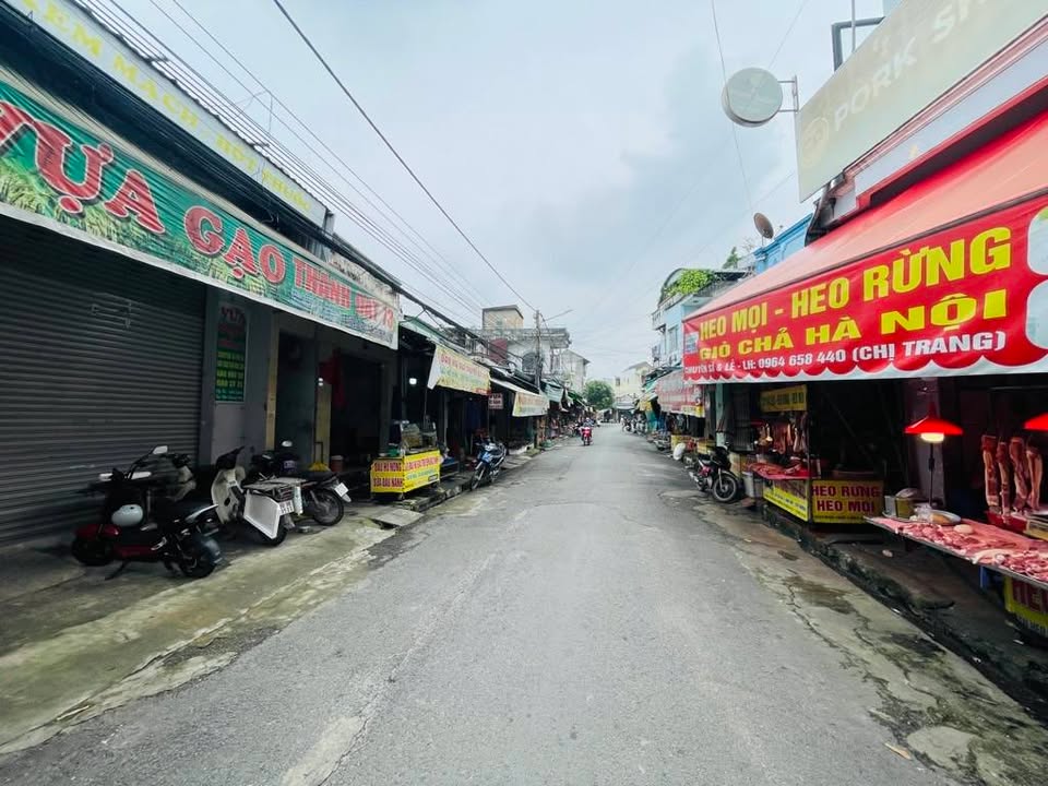 Nhà trọ mặt tiền chợ KDC 434, Dĩ An, Bình Dương 180m² giá 7.3 tỷ - Đầu tư sinh lời ngay!