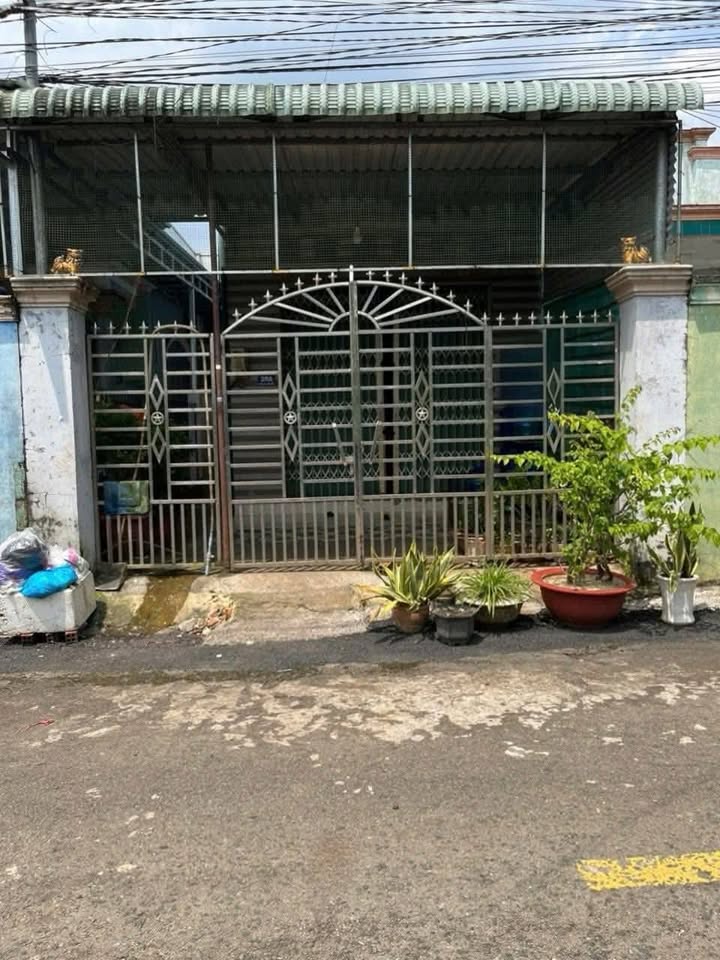 Nhà cấp 4 Trảng Bom 210m² giá 1.8 tỷ - Đầu tư sinh lời với 5 phòng trọ!