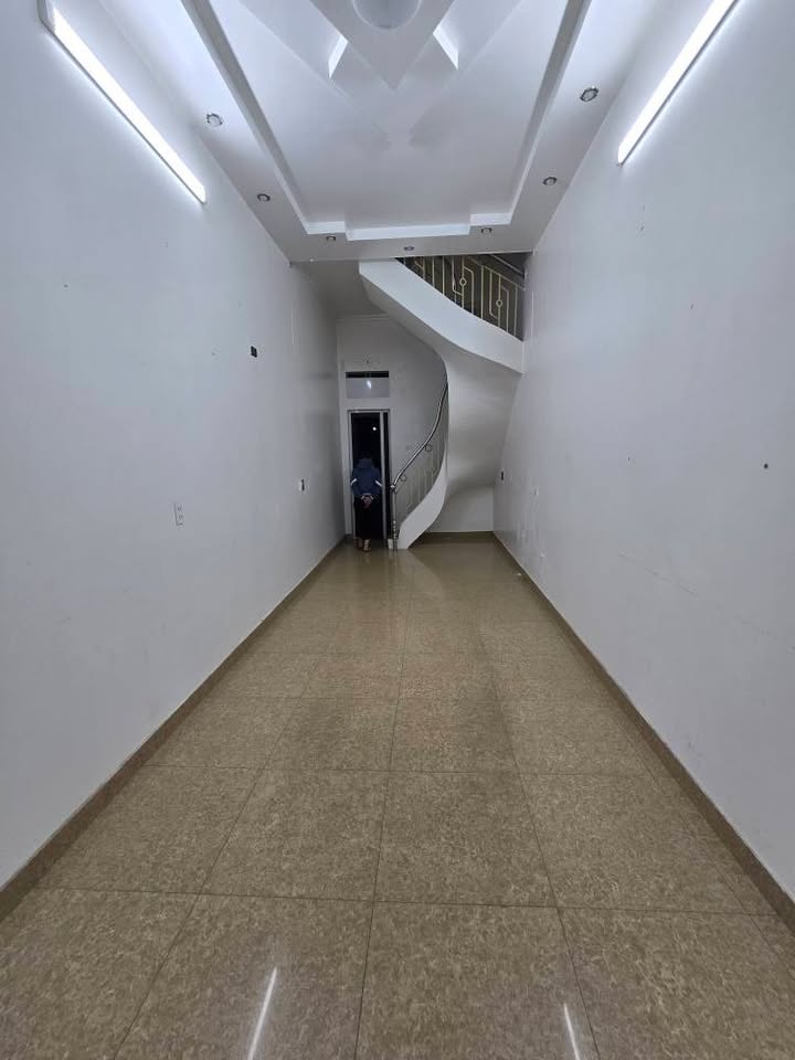 Nhà cho thuê 3 tầng tại Phường Ngọc Châu 45m² - Giá chỉ 5 triệu/tháng!