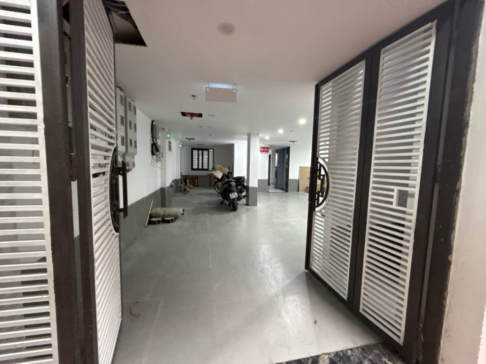 Căn hộ CC Thụy Khuê 50m² giá 2 tỷ - Nhà đẹp ở ngay, ngõ nông gần phố!