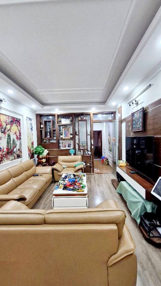 Nhà 5 tầng Cầu Giấy 55m² giá 1.5 tỷ - Gần ĐH Thủ Đô, KD sầm uất!