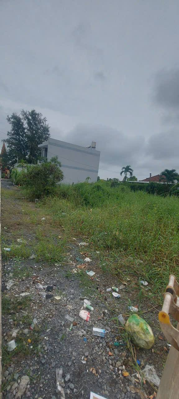 Đất thổ cư Hưng Long 105m² giá 2.2 tỷ - Xây dựng tự do ngay!