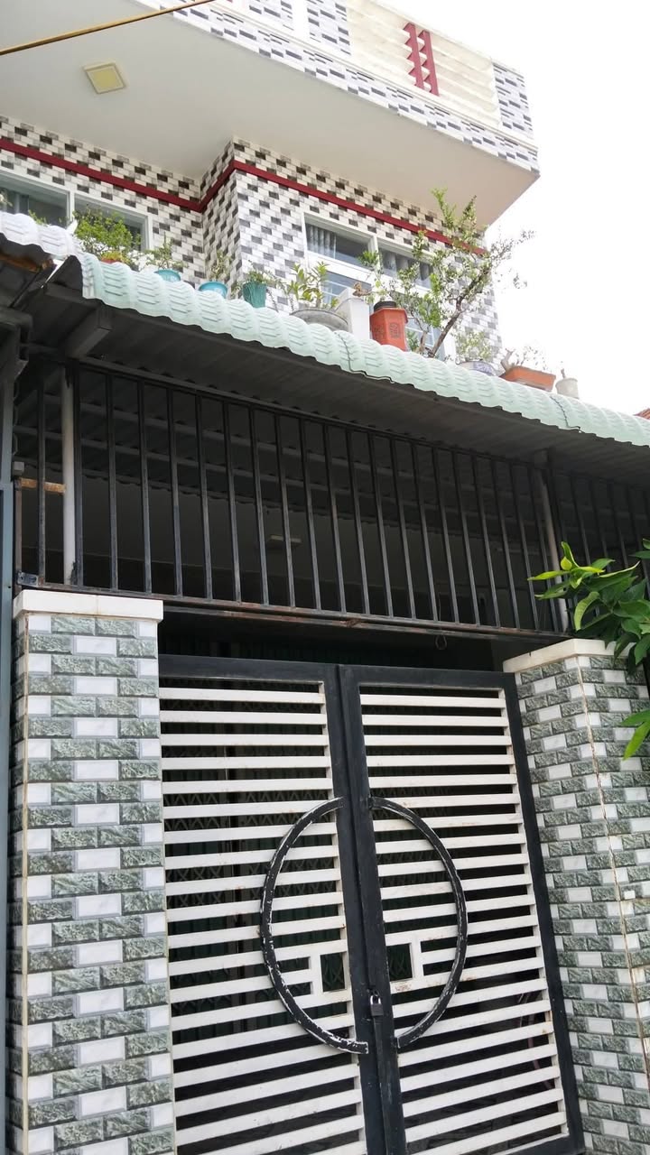 Nhà đúc mê 990m² Đông Bình, Tuy Hòa giá 1.3 tỷ - Sổ hồng chính chủ, công chứng ngay!