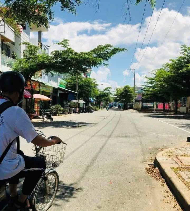 Đất nền KDC Nam Long Bến Lức 80m² giá 2.1 tỷ - Mặt tiền kinh doanh lý tưởng!