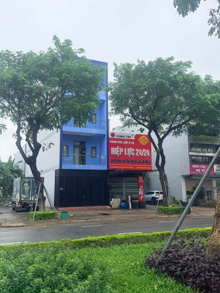 Nhà mặt tiền Nguyễn Phước Lan Đà Nẵng 3,5 tầng giá 35 triệu - Vị trí kinh doanh lý tưởng!