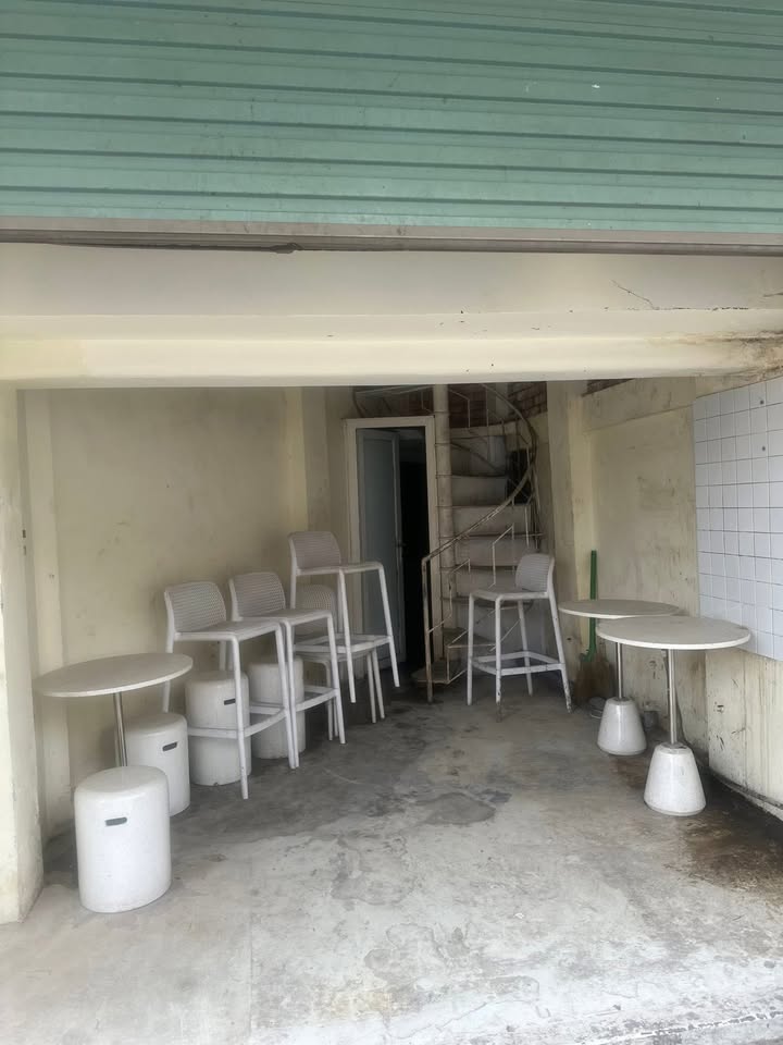 Nhà mặt phố Nguyễn Thái Học, Đống Đa, 16m² giá chỉ 13 triệu/tháng - Vị trí đắc địa cho kinh doanh!