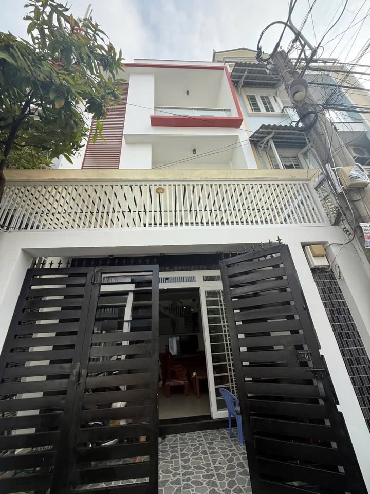 Nhà mặt tiền Đình Phong Phú Q9 82m² giá 7.2 tỷ - Đầu tư sinh lời ngay!