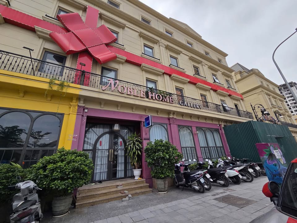 Shophouse cao cấp Pandora 310m² giá 53 triệu - Mặt tiền 12m lý tưởng cho kinh doanh!