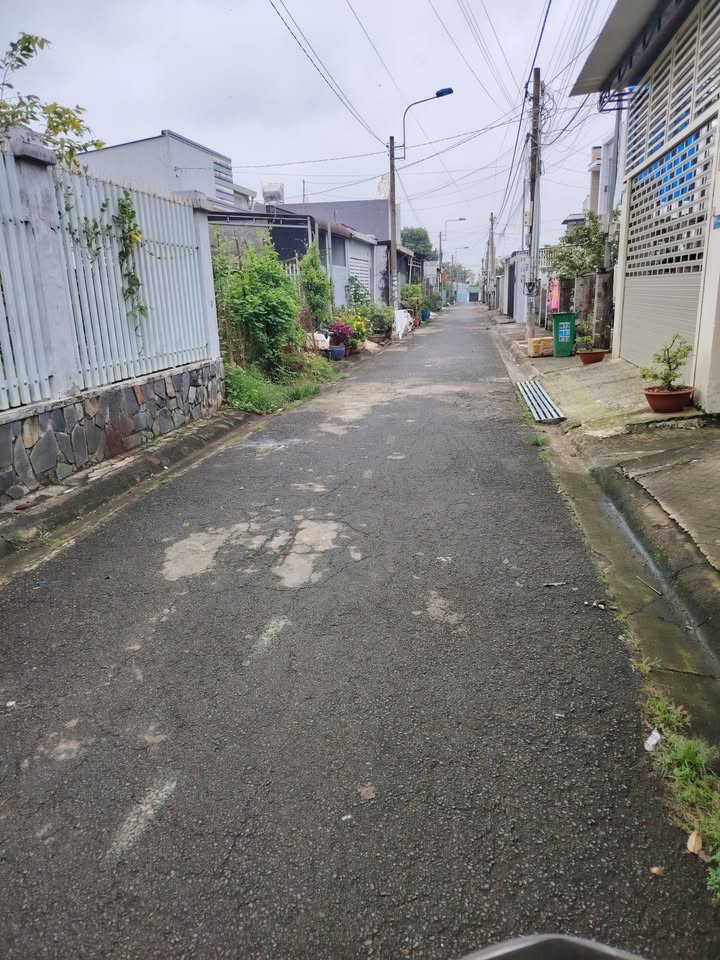 Nhà riêng đường Trần Phú Long Khánh 144m² giá 2.45 tỷ - Sổ riêng thổ cư 100%!