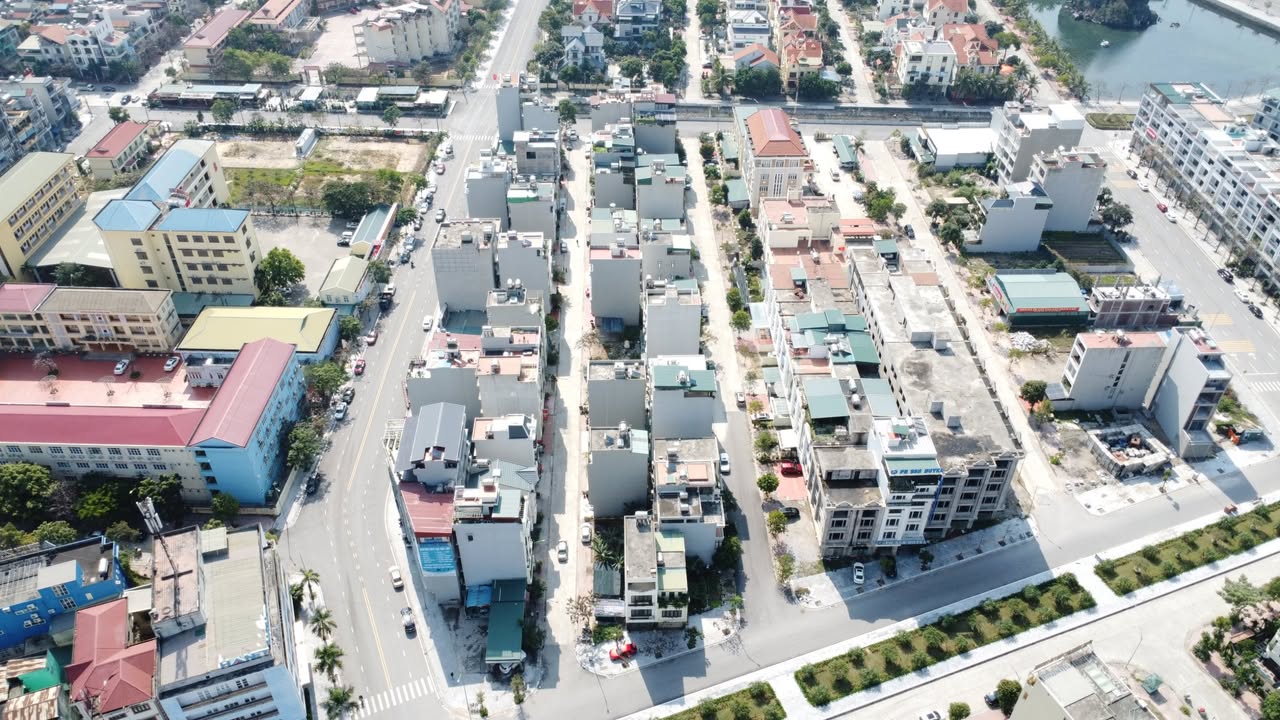 Đất trung tâm Hồng Hải - 60m² giá rẻ, hướng Đông Bắc, sổ đỏ chính chủ!