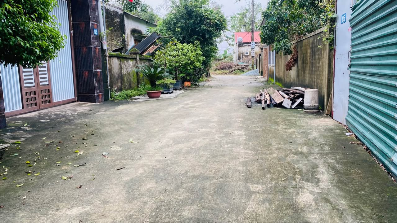 Đất nền phường Vinh Phú 109.7m² giá 3.7 tỷ - Đường thông ô tô, vị trí đắc địa!