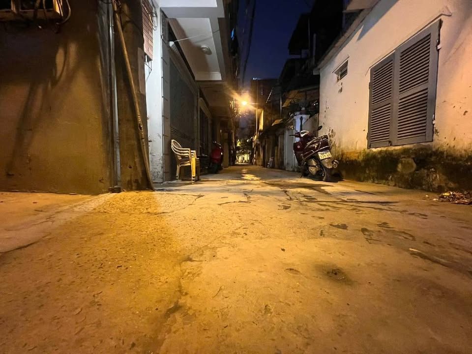 Nhà riêng Ngõ 238 Tân Mai 76m² giá 11.3 tỷ - Ô tô đỗ cửa, vị trí đẹp!