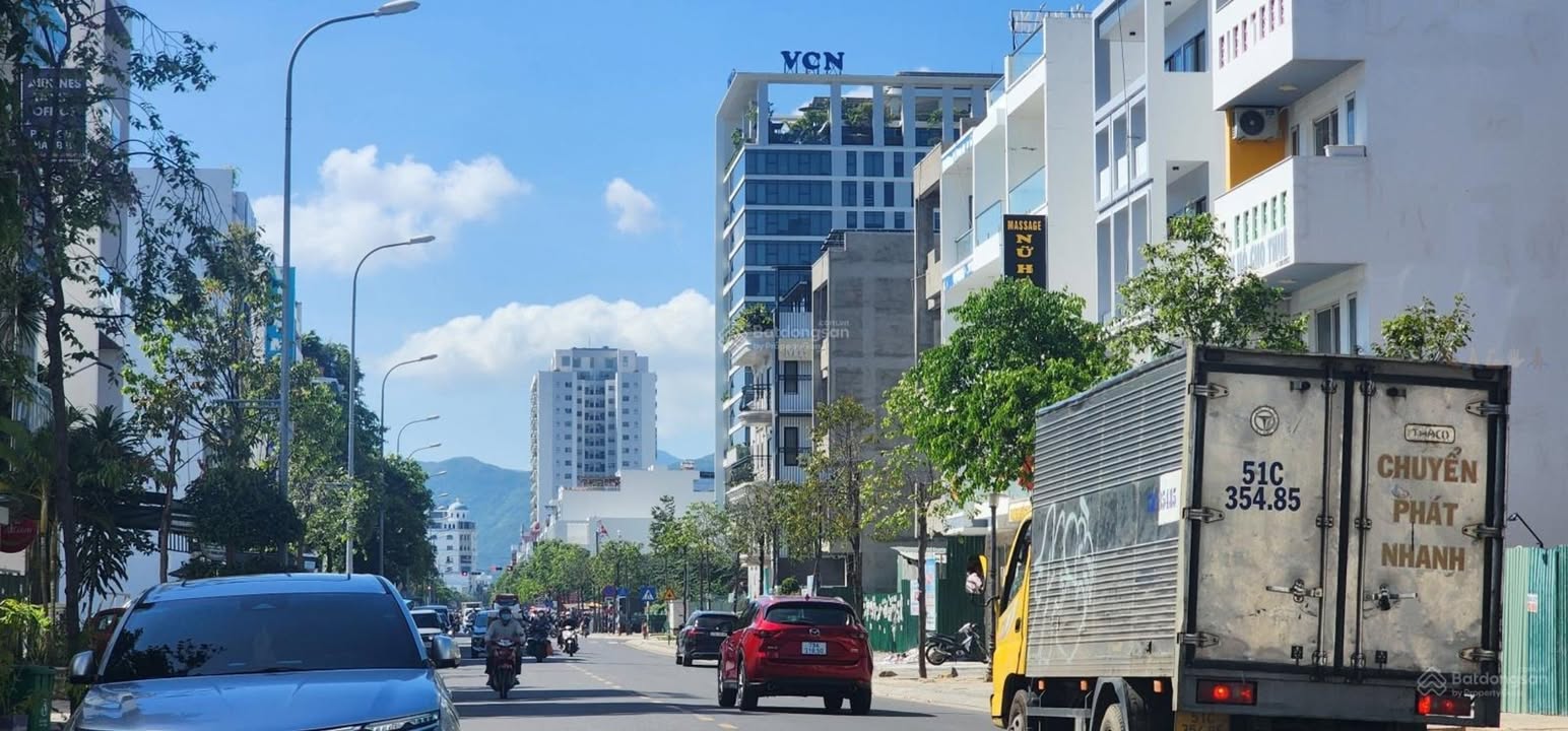 Nhà mặt tiền Thống Nhất Nha Trang 180m² giá 30 tỷ - Cơ hội đầu tư tuyệt vời!