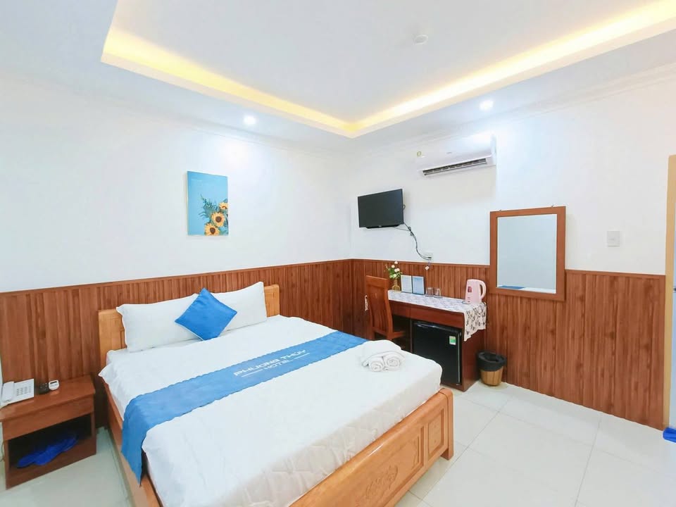 Phòng khách sạn hẻm 112-120 Trần Phú, Ninh Kiều 20m² - Nội thất đầy đủ, giá tốt!