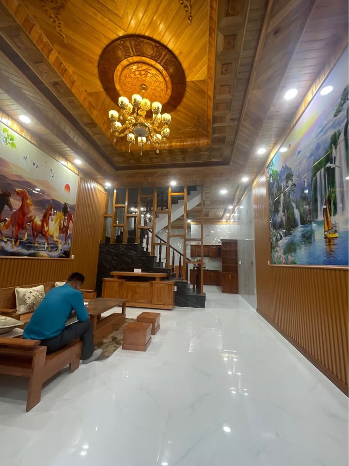 Nhà 1 Trệt 3 Lầu tại An Phú, Thuận An - Giá 5.8 Tỷ - Full Nội Thất Cao Cấp!