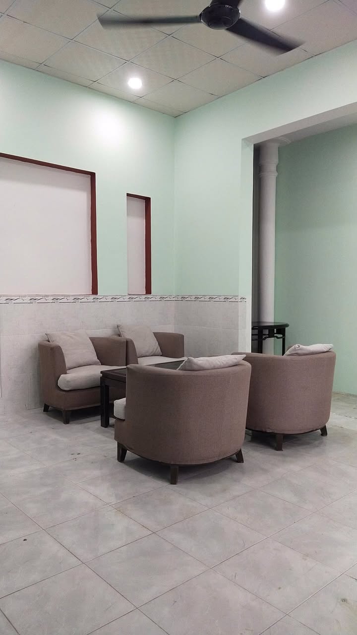 Nhà cho thuê Hẻm Lê Lợi, Hưng Long 72m² giá chỉ 4.7 triệu - Gần biển lý tưởng!