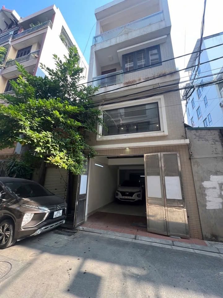 Nhà nguyên căn 4 tầng Vũ Xuân Thiều, Sài Đồng 56m² giá 13 triệu - Phù hợp làm văn phòng và ở ngay!