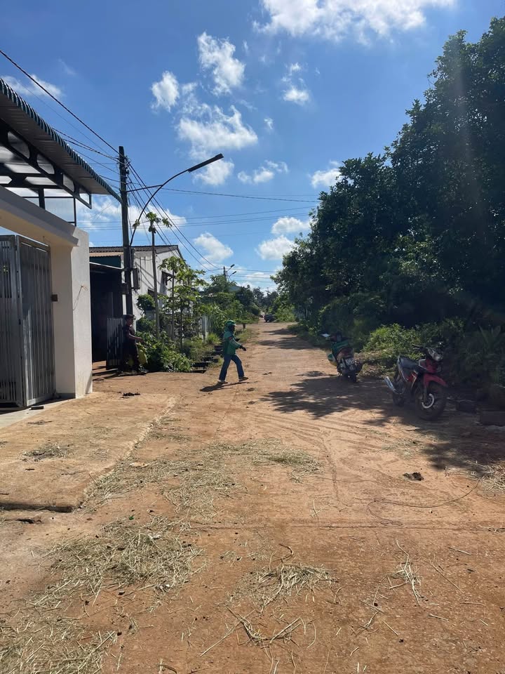 Nhà cấp 4 mặt đường A4, Buôn Ma Thuột, 250m² - Giá 1.75 tỷ, thương lượng