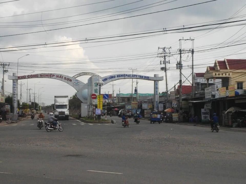 Nhà cấp 4 121,2m² cho thuê tại Chợ Chiều Đức Hòa Hạ - Sổ hồng riêng