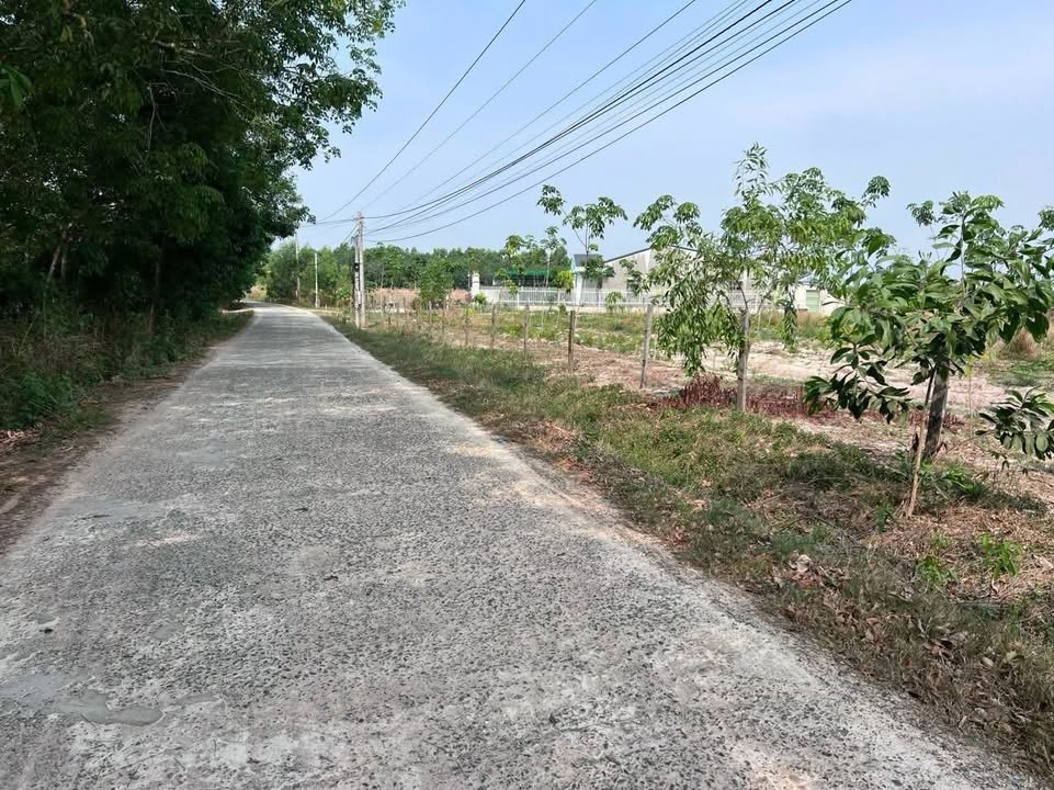 Đất nền Minh Hưng 200m² giá 400 triệu - Vị trí đẹp, sổ đỏ chính chủ!