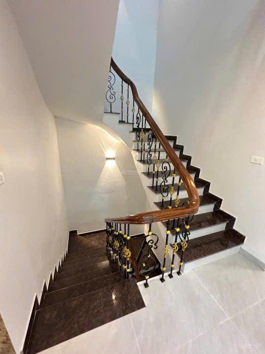 Cho thuê tòa nhà văn phòng tại Cổ Nhuế, Bắc Từ Liêm, 90m² - Phù hợp làm văn phòng, spa!