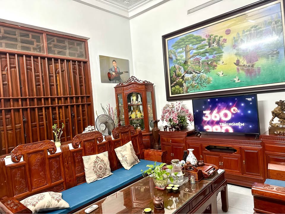 Nhà mặt tiền 8m tại Phường Trường Thi, Thanh Hóa - 88m² giá 4 tỷ - Kinh doanh sầm uất!