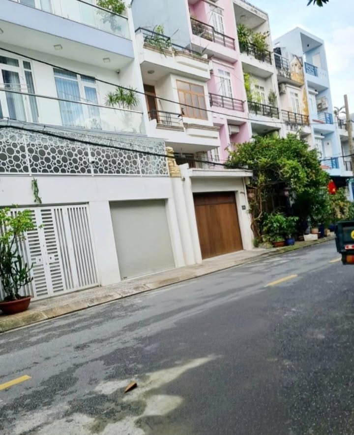Nhà mặt tiền Nguyễn Sơn, Tân Phú, 84m² giá 10 tỷ - Đầu tư sinh lời ngay!