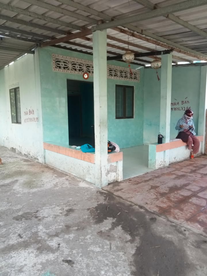 Nhà riêng đường Trần Hưng Đạo, Cần Đước 136m² giá 850 triệu - Sổ hồng chính chủ