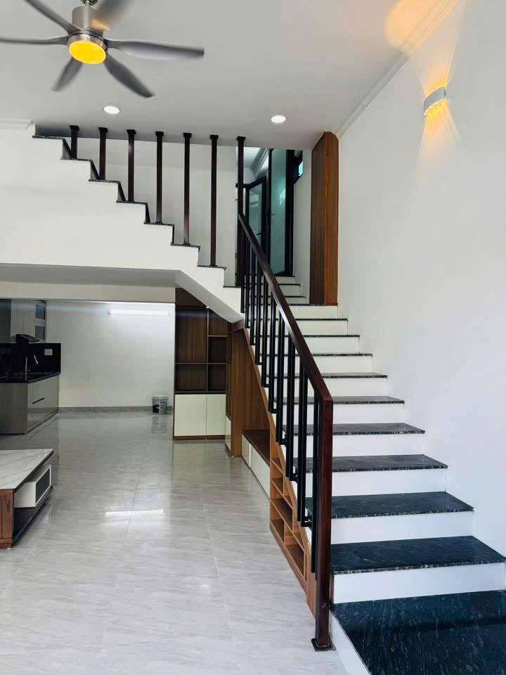 Nhà phố Lai Thành, TP Thanh Hóa 50m² giá 2.8 tỷ - Vị trí đắc địa cho kinh doanh!