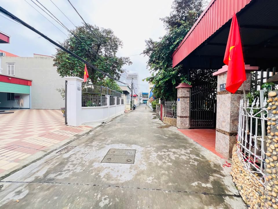 Bán lô đất mặt ngõ Hàng Tổng, Hải An, 100m² - Ô tô vào tận nơi!