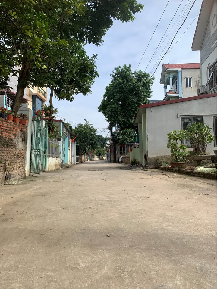 Đất thổ cư Đông Cao, Tráng Việt 43m² giá 2 tỷ - Vị trí lô góc, ô tô tránh thoải mái!