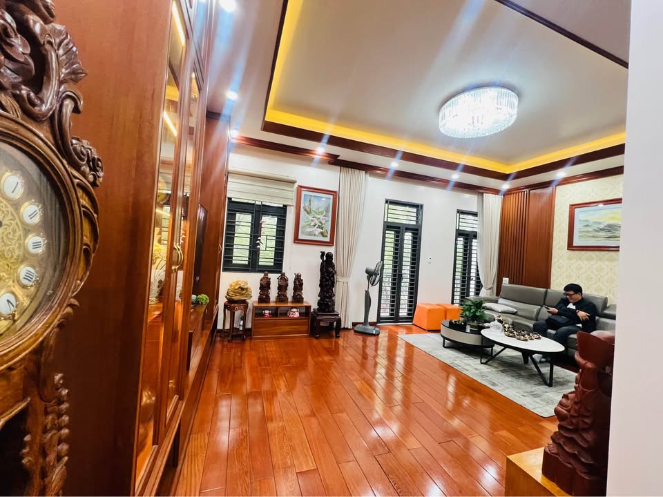 Nhà 4 tầng thang máy Hoàng Huy Riverside 90m² giá 15 tỷ - Đẳng cấp sống đích thực!