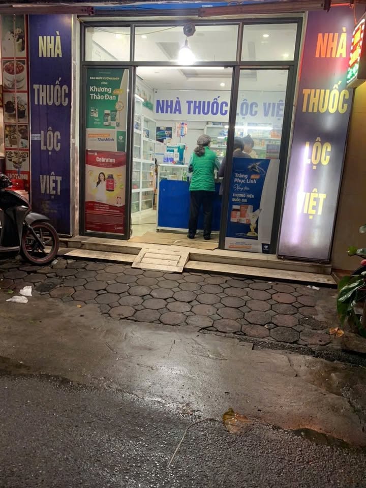 Cho thuê mặt bằng kinh doanh tại ngõ 10 Hoàng Ngọc Phách, Đống Đa, 42m² - Phù hợp với nhiều ngành nghề!