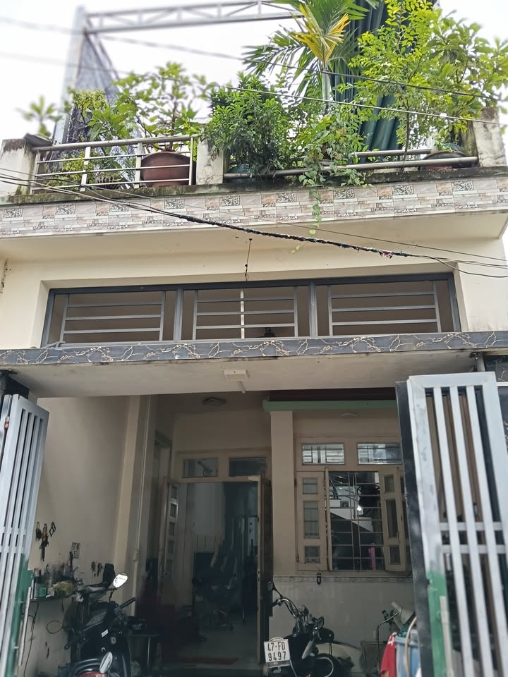 Nhà lầu trệt hẻm đường Phạm Ngũ Lão Dĩ An 89m² giá 4.5 tỷ - Gần trung tâm hành chính!