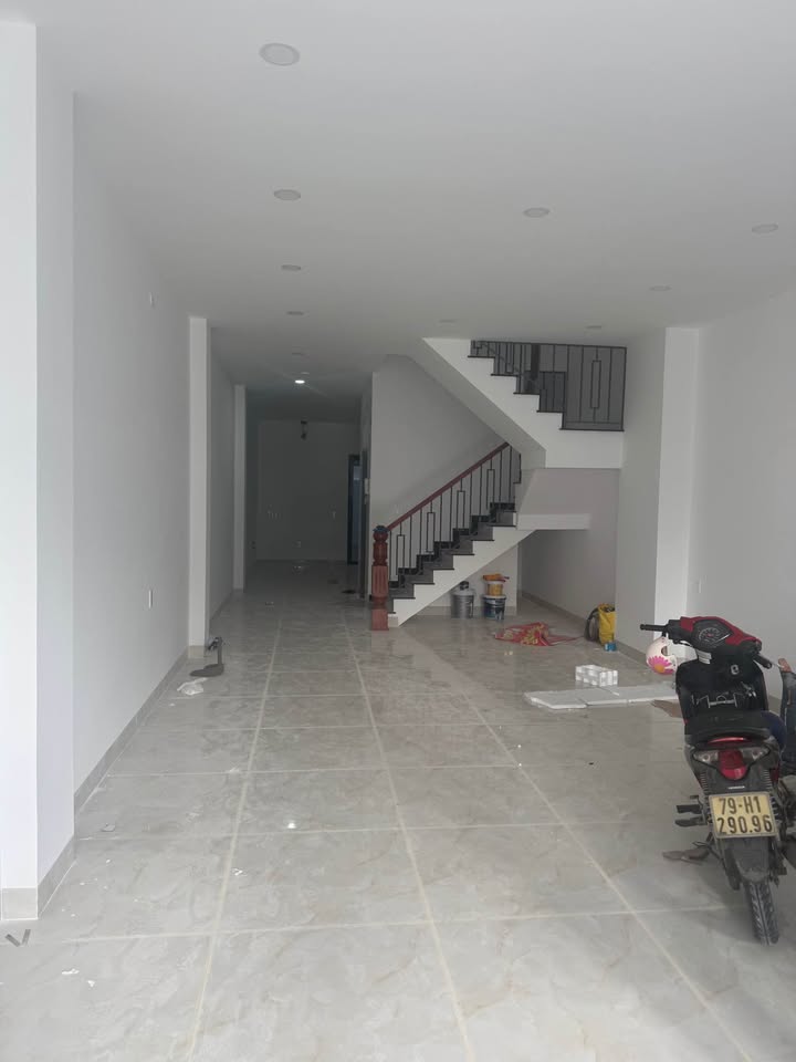 Cho thuê nhà nguyên căn mặt tiền Hà Quang 2, Nha Trang 100m² - Phù hợp cho kinh doanh ngay!