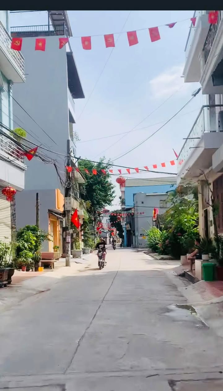 Nhà phân lô KĐT Pháp Vân - Yên Sở 35m² giá thỏa thuận - Ô tô đỗ cửa, kinh doanh văn phòng!