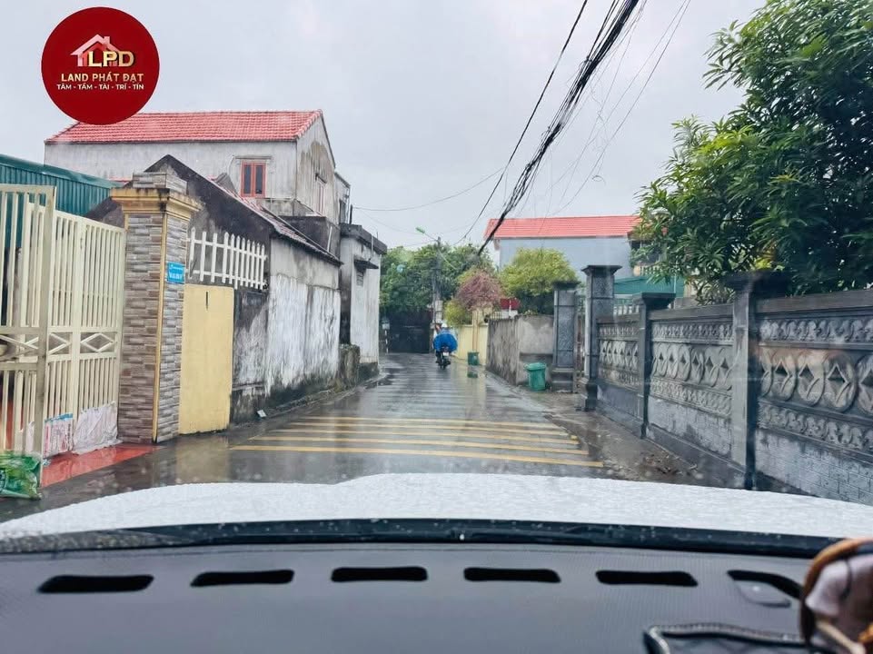 Đất Hoàng Sơn Ninh Tiến 64m² giá 1 tỷ - Vị trí đắc địa gần chợ