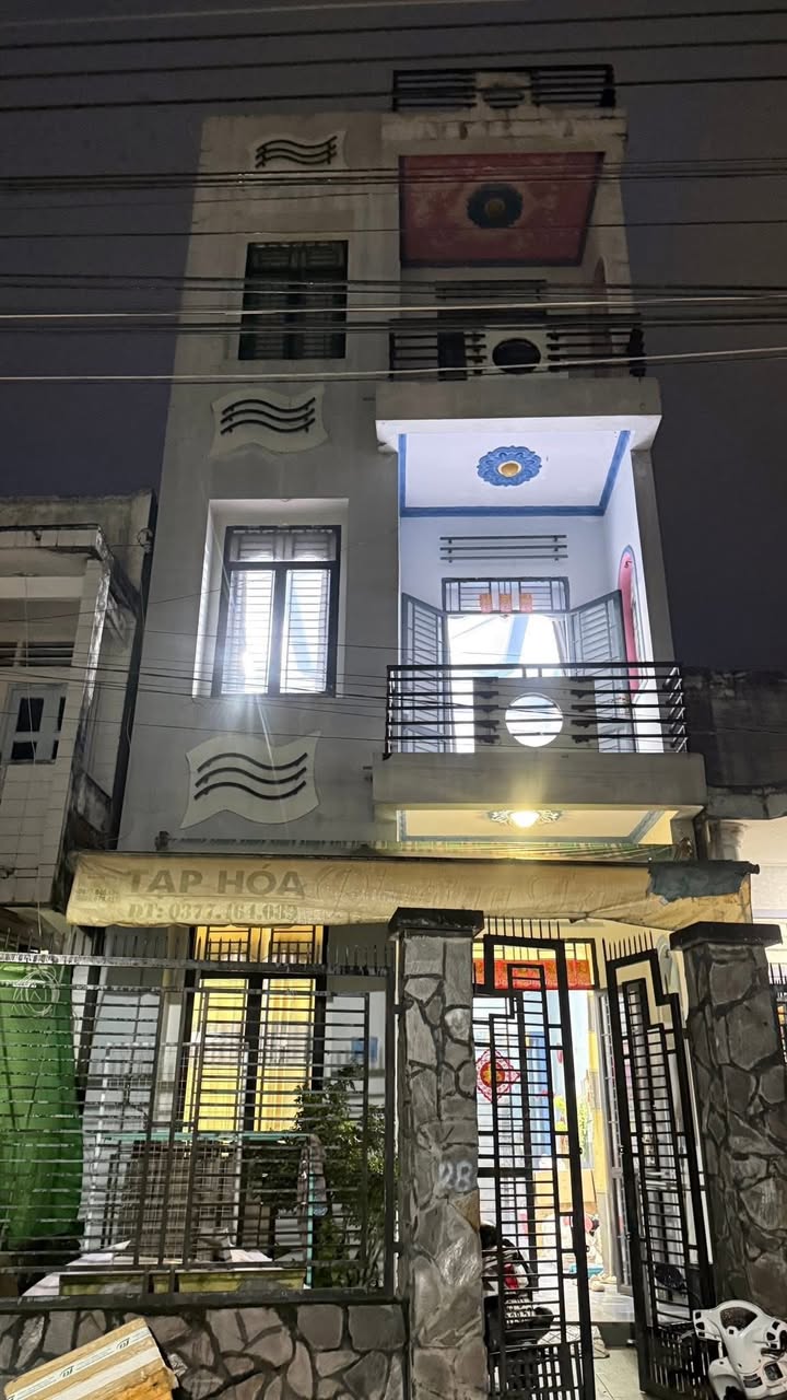 Nhà 3 tầng Phú Vinh 151m² giá 2.6 tỷ - Sẵn sàng dọn vào ở ngay!