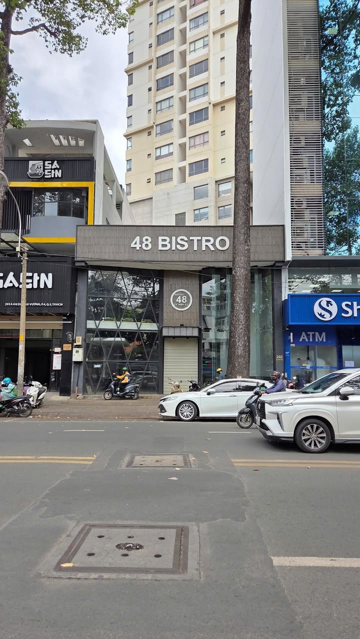 Nhà mặt tiền An Dương Vương, Quận 5, 299.6m² giá 312 triệu - Cơ hội kinh doanh tuyệt vời!