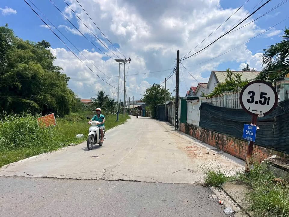 Đất nền 800m² đường Bờ Cua Phước Lợi - Bến Lức giá 8 tỷ - Thích hợp xây kho xưởng và biệt thự vườn!