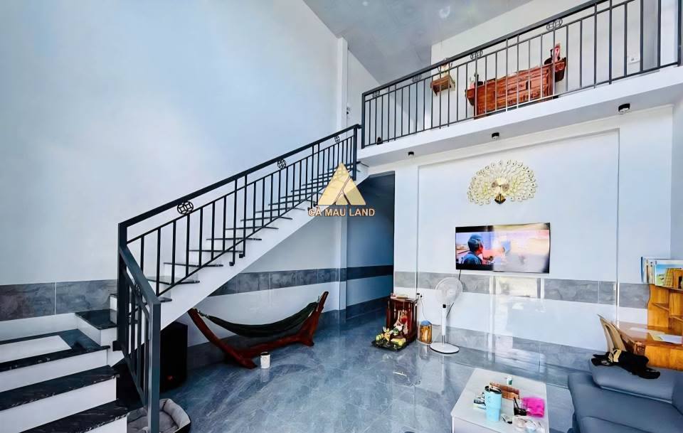 Nhà gác lửng đường Số 9, phường Tân Xuyên, 100m² giá 1 tỷ - Thiết kế hiện đại, đầy đủ tiện nghi!