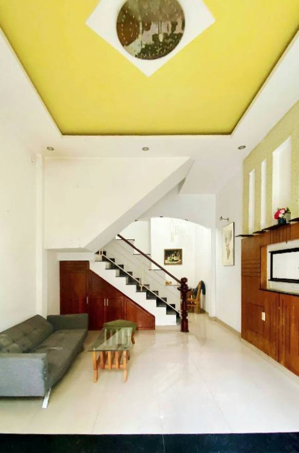 Nhà 3 Tầng Hẻm Xe Hơi Đường Âu Cơ Quận 11 - Diện tích 42m² giá chỉ 6.3 tỷ!