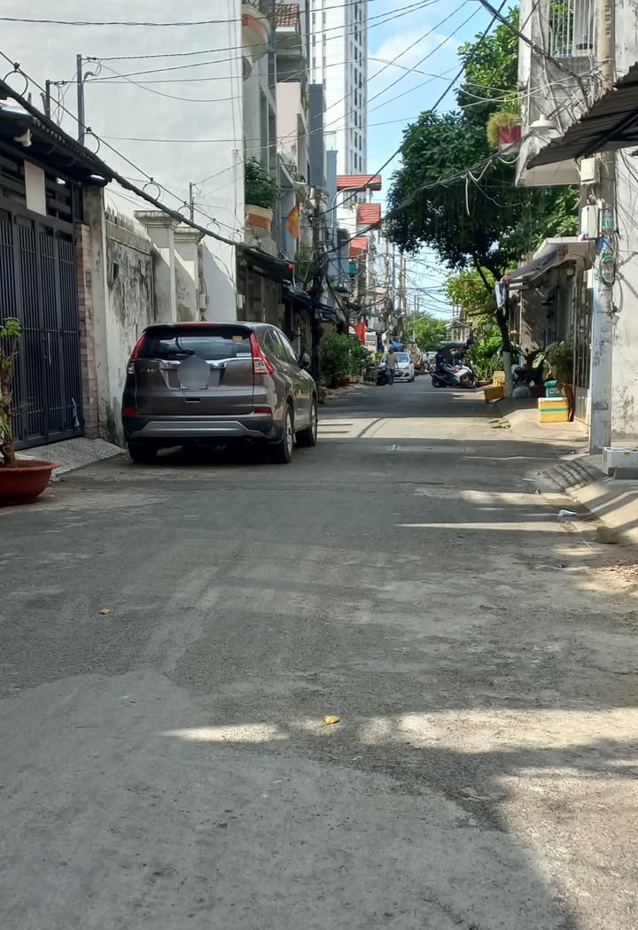 Nhà Hẻm Xe Hơi Kênh Tân Hóa 40m² - Bàn giao hoàn thiện, giá thỏa thuận!