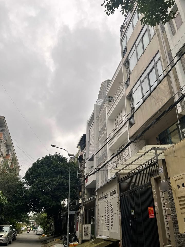 Nhà phố FrontHouse 80m² tại Bình Thạnh - Giá 15.5 tỷ - Ô tô vào tận nhà!